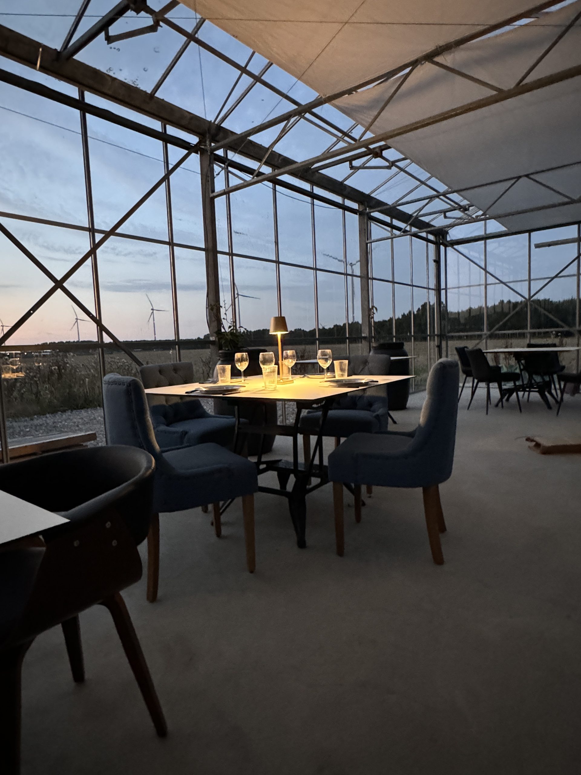 AA very private dining diner, lunch, feestje
