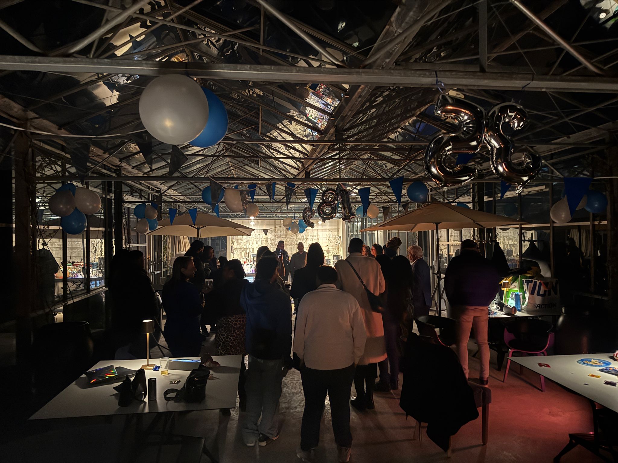 AA speech kish feestzaal, lunch, familiefeest,